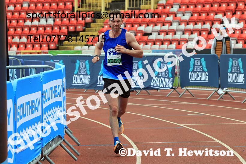Gateshead 10k, 2024 Gateshead Marathon, Half Marathon and 10k, Gateshead Stadium.  Photo: David T. Hewitson/Sports for All Pics